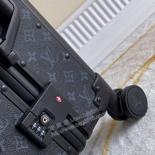 LV驢牌行李箱 90045 復古形拉箱 LV拉杆箱 經典花料配鋁框登機箱xzx1088